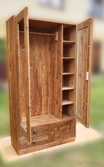 Masívne skrine z červeného smreku. - 9