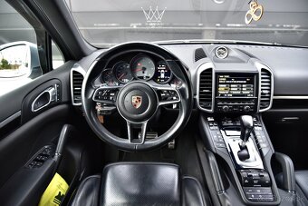 Porsche Cayenne S 4.2 V8 Diesel - 9