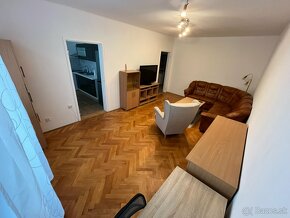 Prenájom 2 - izbového bytu na ulici Dlhé Hony v Trenčíne - 9