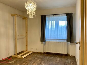 4-izbový rodinný dom s terasou a 7-árovou záhradou, Nová Str - 9