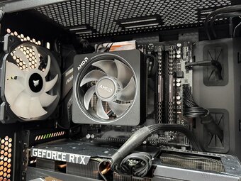 Ryzen 5 5600X\16GB\RTX 3060\SSD\850W Zdroj - 9