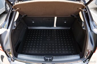 Mercedes-Benz GLA 200d 4Matic / Off-Road Paket - 9