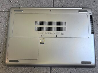 HP ProBook 440 G5 / i5-8250U / 16GB RAM / 256 SSD + 500 HDD - 9