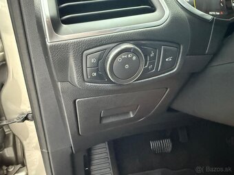 Ford S-Max - 9