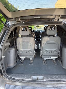 Chrysler Grand Voyager - 9