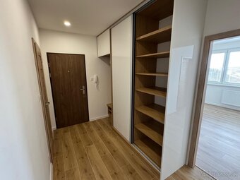 Predám 3 izbový kompet prerobený byt - 9