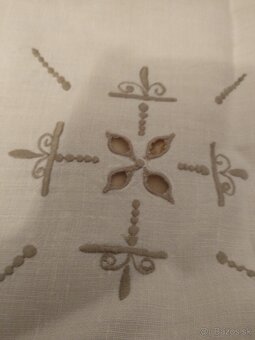 Retro vyšívané obrusy - 9