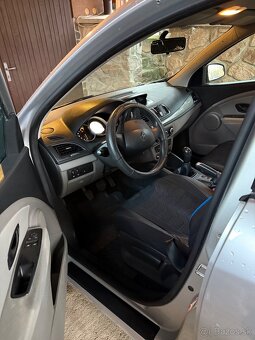 Renault Megane 1.6 74kw 2009 - 9