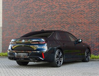 BMW NEW7 M760e XDRIVE 420KW Hybrid INDIVIDUAL - 9