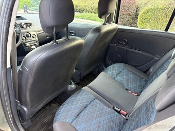 Predám Renault Clio 1.2 Benzín 55kw - 9