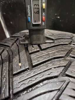 215/65 R16 Michelin zimne pneumatiky - 9