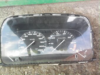 Rozpredam na diely seat cordoba r.v 1999 - 9