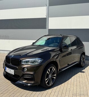 BMW X5 M50D - 9