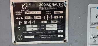 Motorový čln ZODIAC 310 ALU - 9