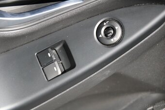 HYUNDAI ix20 1,4 MPi 66 kW - 9