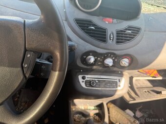 Rozpredam Renault Twingo II 1.5 DCI K9K820 28237259 - 9