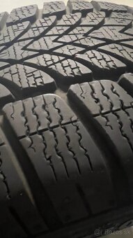 Komplet zimné kolesá 225/50R17 runflat vrátane krytov - 9