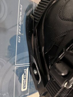 Predam detsky snowboard s viazaním a topánkami - 9