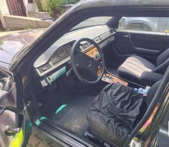 MERCEDES BENZ rok 1987 typ 124 230e - 9