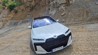 BMW rad 7 740d mHEV xDrive A/T v záruke - 9