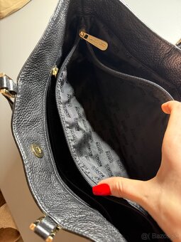 Kožená kabelka Michael Kors - 9