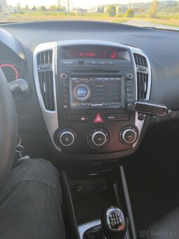 Kia ceed r.v. 2011, 1.4 benzín , 141 tis. Km - 9