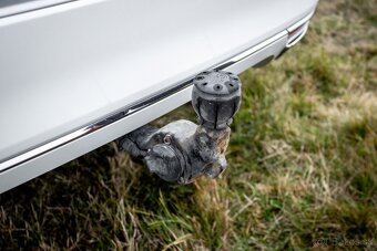 Volkswagen Passat Variant 2.0 BiTDI R-Line 4MOTION DSG - 9