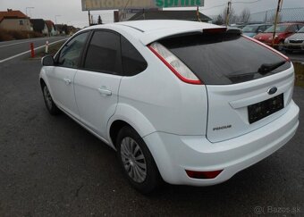 Ford Focus 1,6 74 kW KLIMA Serviska benzín - 9