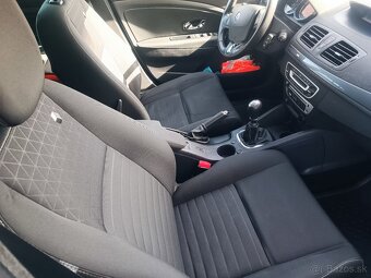 Predám Renault Megane COMBI 1.5 dci, 148 000, 1 majitel - 9