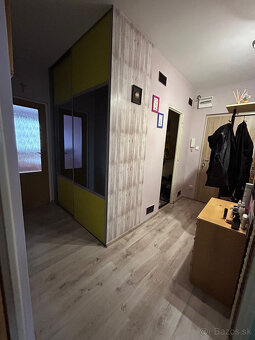 Veľký 3 izbový byt s krásnym výhľadom na Banskú Bystricu - 9