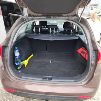 Kia Ceed SW 1.6 CRDI (2013) - 94KW -128HP - 9