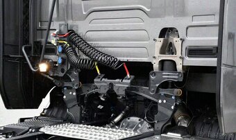 Nový štandardný ťahač Scania 500 S A4x2NB - 9