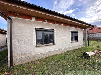 Znížená cena  Rozostavaný rodinný dom v kľudnej uličke v - 9