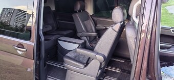 Volkswagen Multivan 2.0 TDI Highline DSG 7 - 9