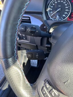 BMW 320d 3 Coupé 2011 - 9