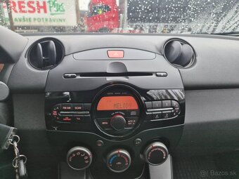 Mazda 2 1.5 MZR TE A/T - 9