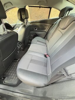 Renault Fluence 1.5 dCi 78kW 2010 - 9