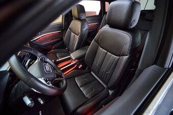Audi e-tron 55 300kW S-line DigiLED Matrix NightV Pano Tažné - 9