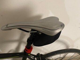Cestný karbónový Fuji bicykel veľ. S - 9