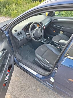Opel Astra 1.6 combi - 9
