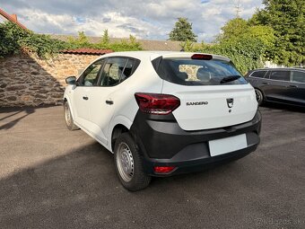 Dacia Sandero - 9