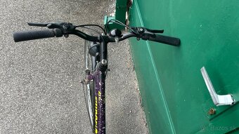 Zachovalý dámský trekingový bicykel - 9