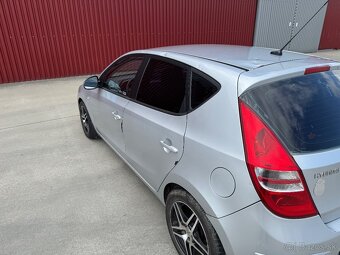 Hyundai i30, 1.6 CRDi, 85kw - 9