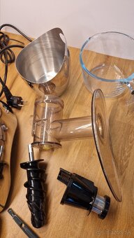 Odstavovac Sana Juicer Omega EUJ 707 - 9
