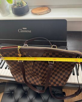 Veľká kockovaná hnedá kabelka na plece aj crossbody - 9