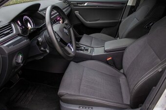 Škoda Superb Combi 2.0TDI DSG automat - 9