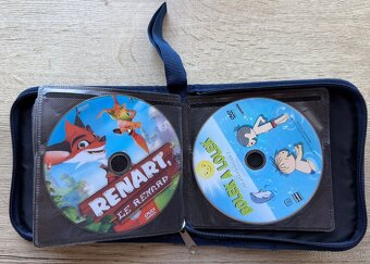 DEJA zipsový modrý obal na 24 CD/DVD+zadarmo za 7€ - 9
