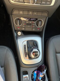 Predám Audi q3 1.4 tfsi DSG - 9