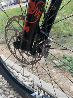 SUNN PRIM - XTR, FOX FACTORY, veľ. M - 9
