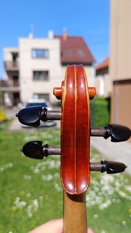 České husle - 9